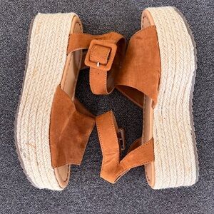 American Eagle Brown Platform Sandals with Buckle